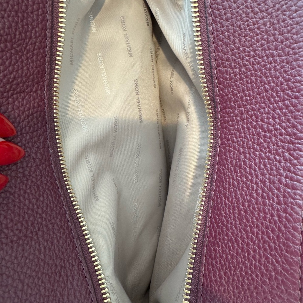 Michael Kors Maroon Jet Set Shoulder Bag - Picture 10 of 10